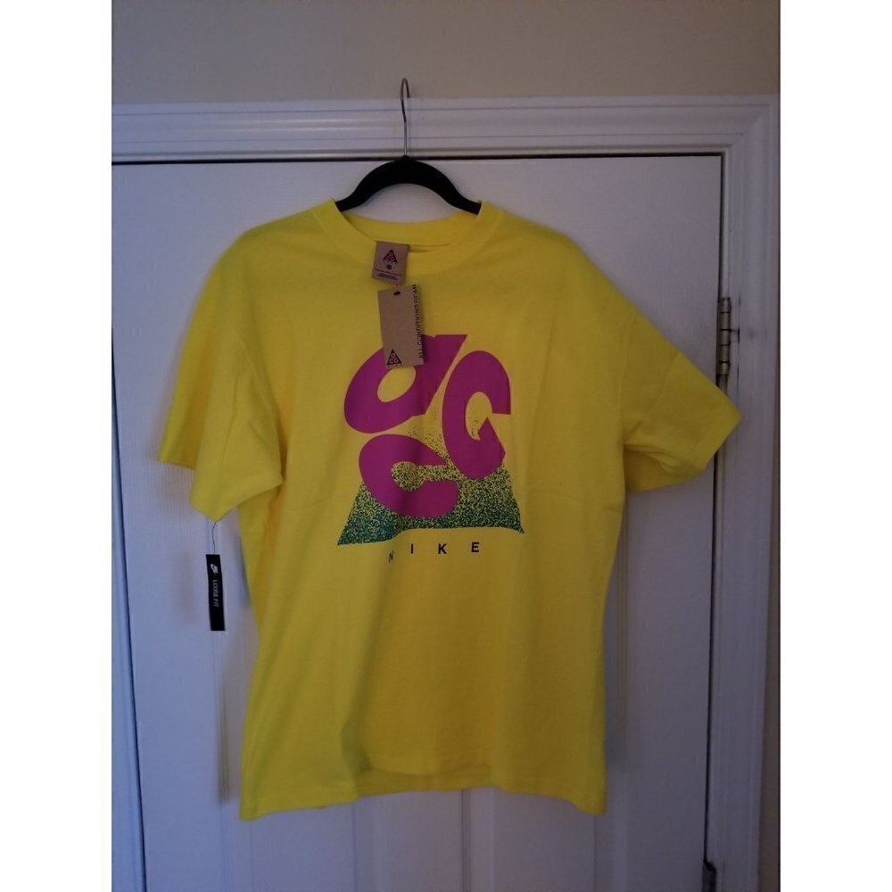 Nike MEN NRG ACG EVO LOGO TEE OPTI YELLOW ACTIVE FUCHSIA SIZE: MEDIUM